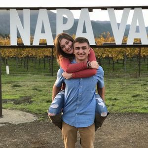 Meet your Posher, Katelyn